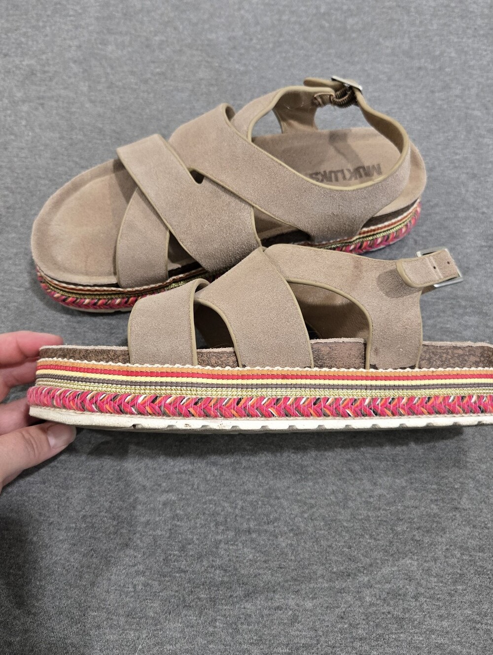 Mukluks Platform Colorful Espadrille Sandals EU 39 US 8.5 Beige Strappy Comfort
